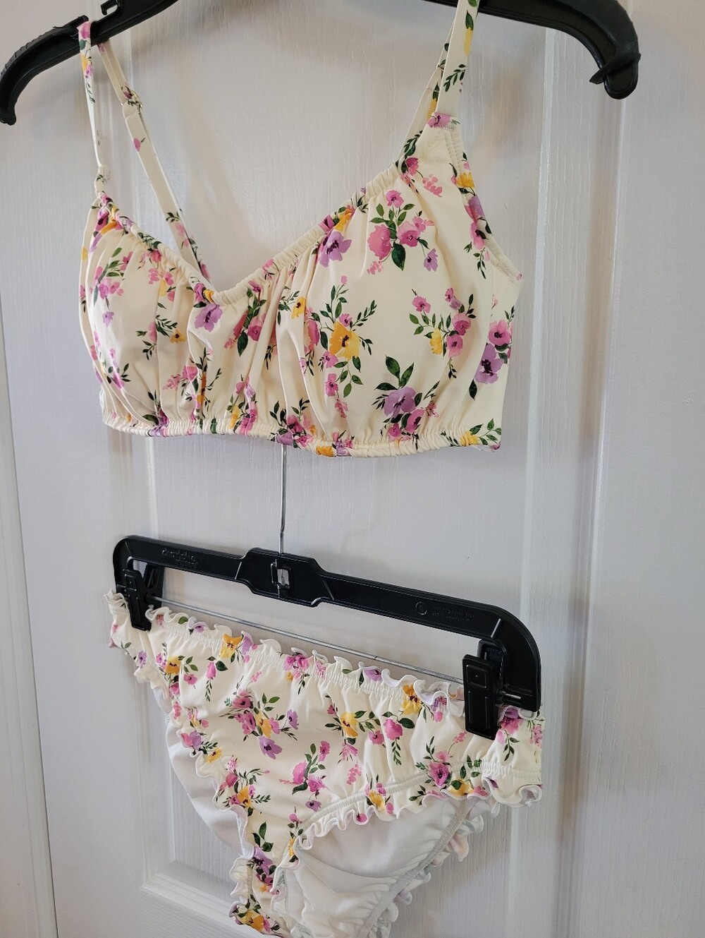 Shade & Shore Ditsy Floral Bikini Set 34D Top Cheeky Ruffle Bottoms Medium - Picture 3 of 14